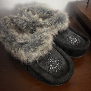 SoftMoc Kids Moccasins (Size 4)